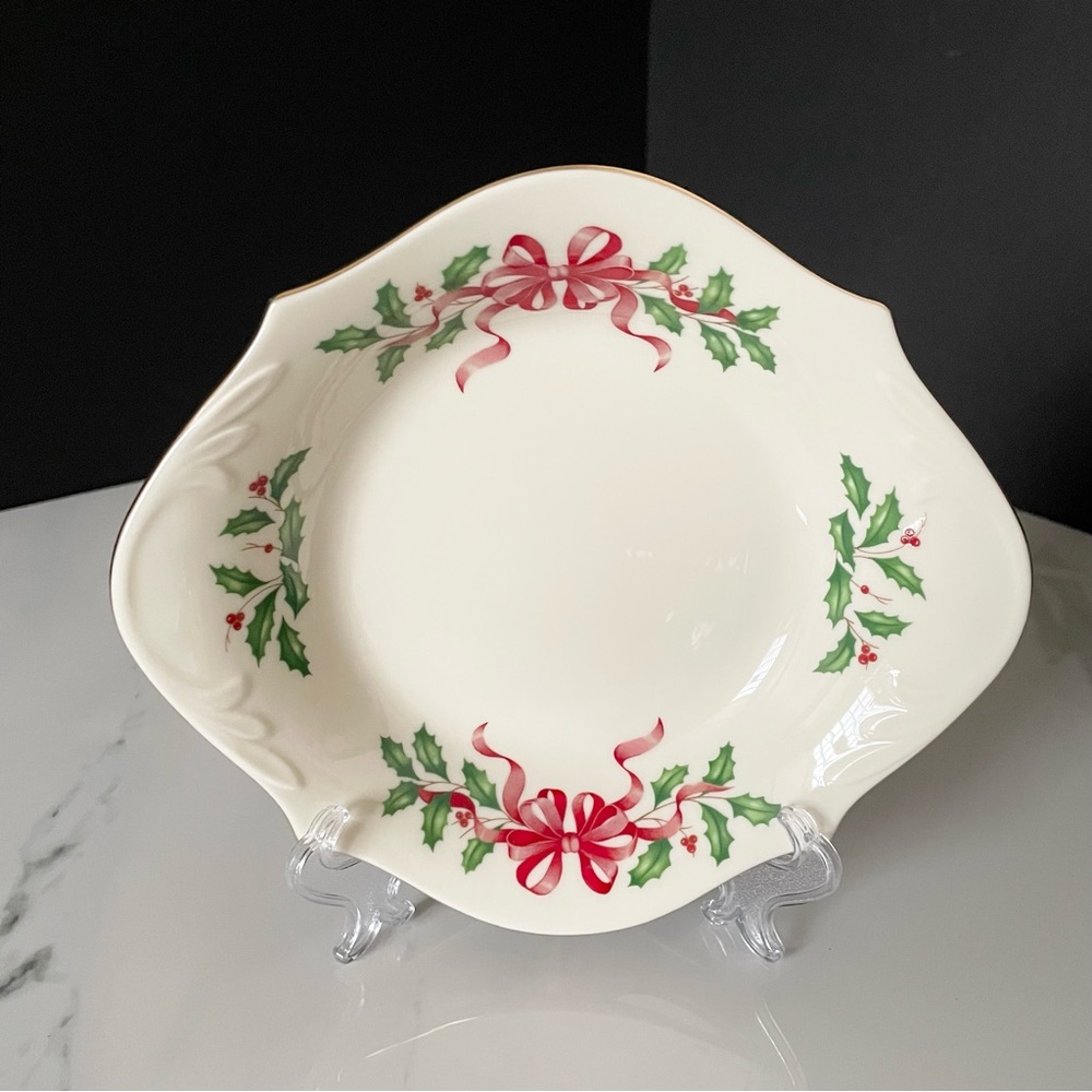 Holly & Bow Small Serving Dish by Lenox